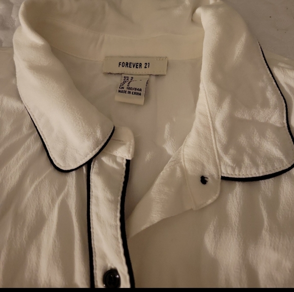 Long sleeve button up - Picture 1 of 2